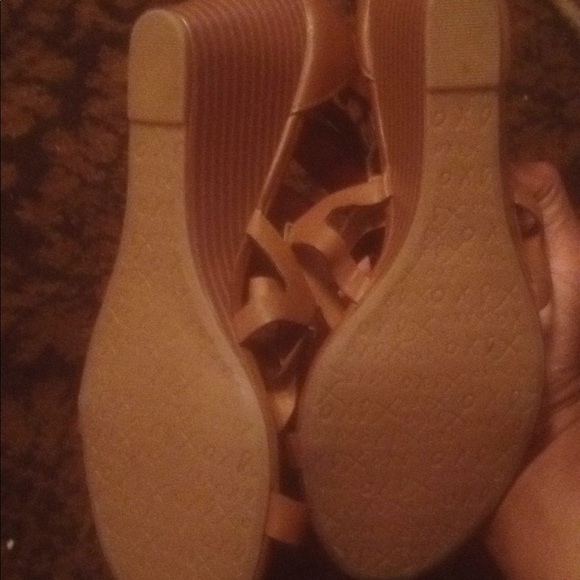 Heels - Picture 2 of 2